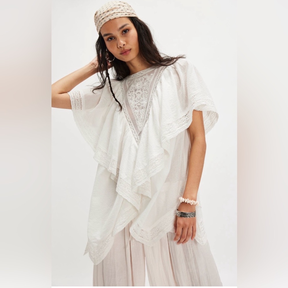 Elegant White Lace Women's Top
